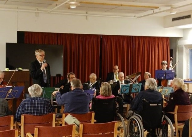 Musiikkihetkiä - Ilmari Helanderin Vanhusten säätiö - Helander-kodit